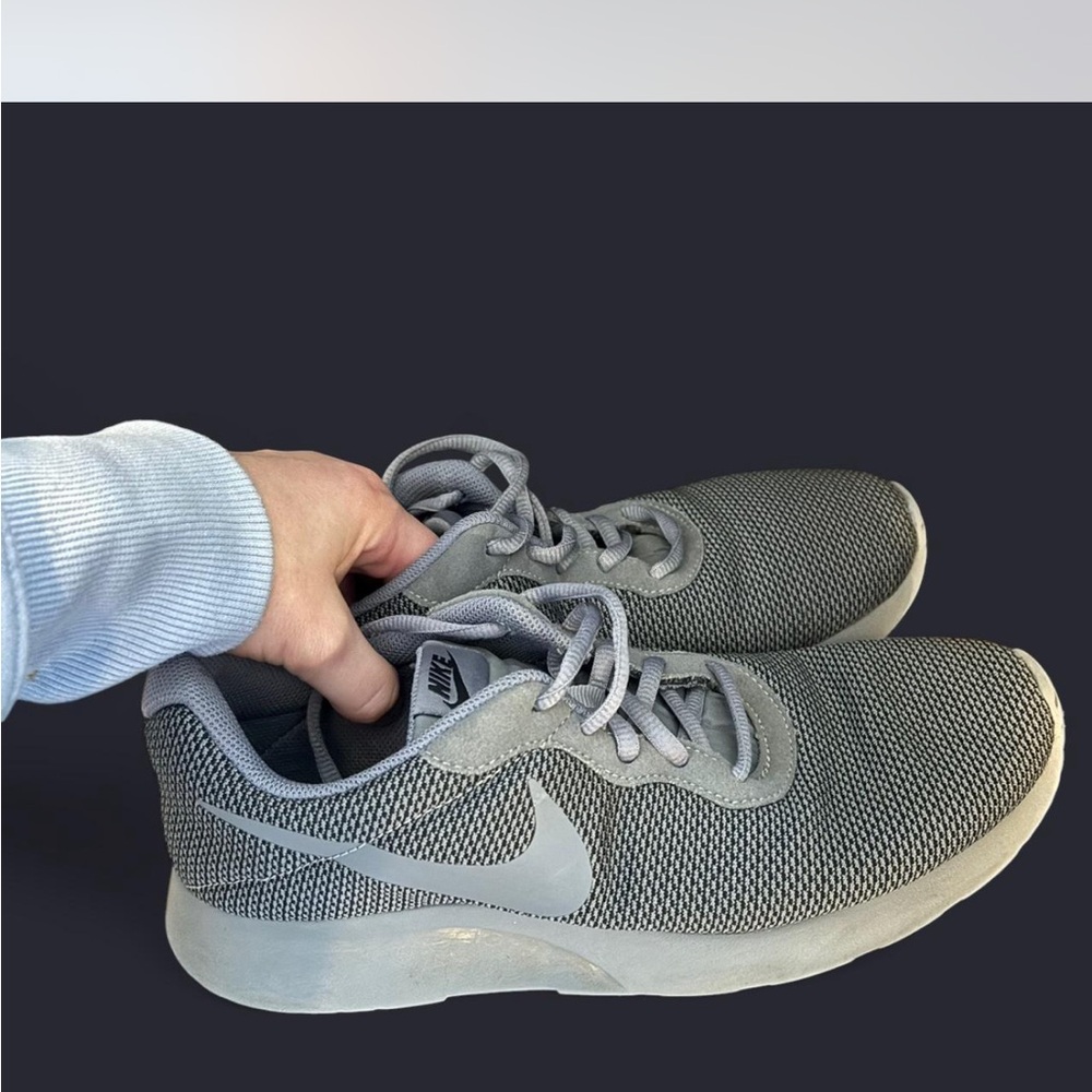 Nike Men's Charcoal and Light Gray Sneakers